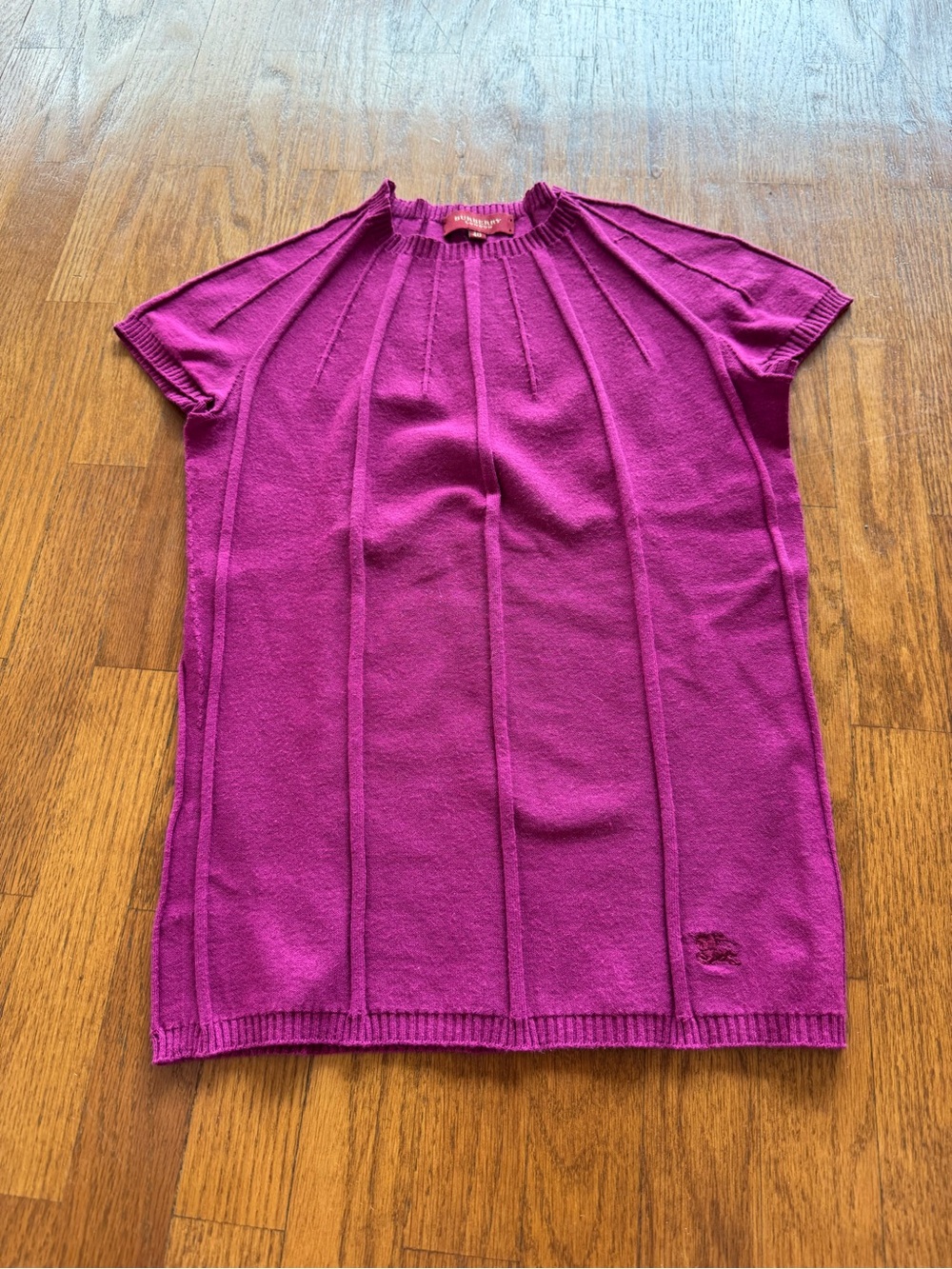 Burberry Short-Sleeve Rib-Panel Knit Top in Magenta